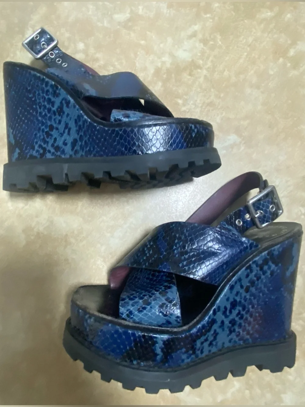 Marc by Marc Jacob Blue & Black Snake Print Lug Wedge Sandals Size 36 5.5